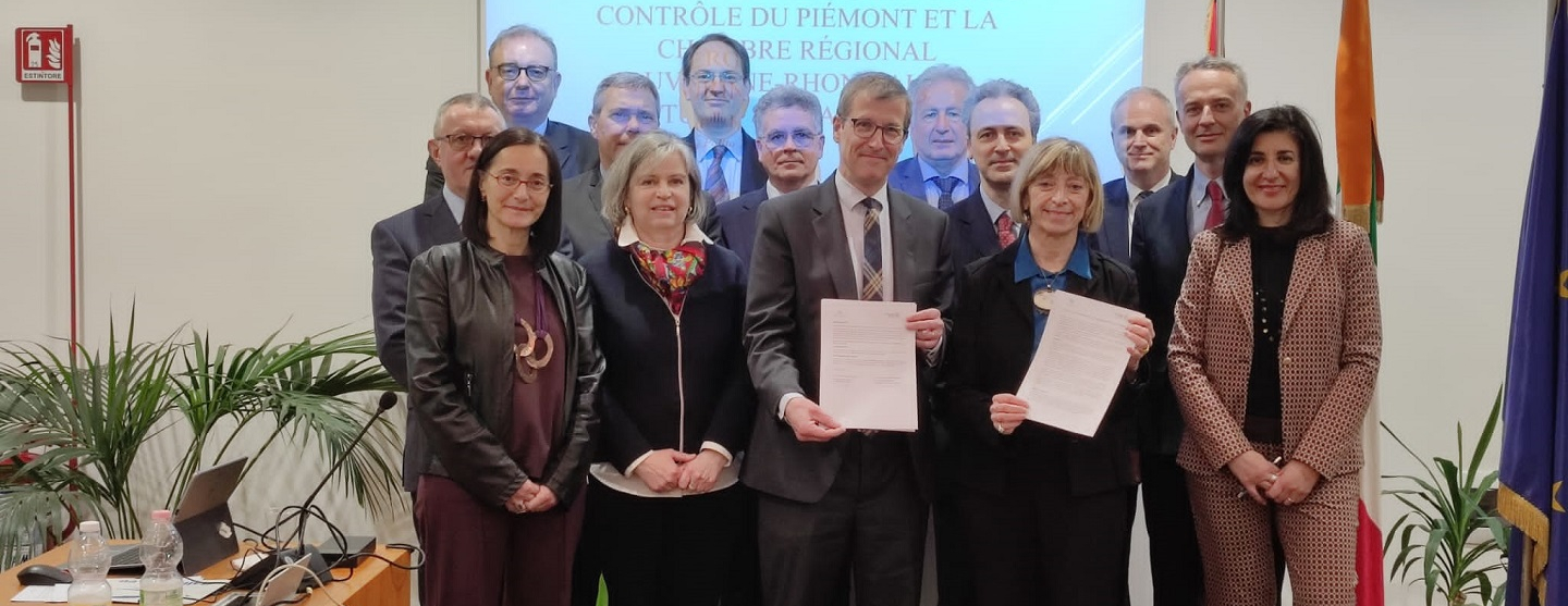 photo de groupe pour la coopération CRC ARA et Cour italienne