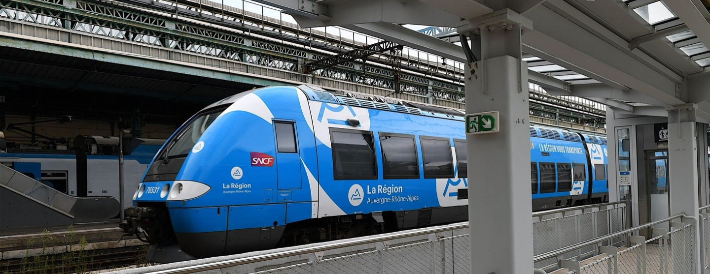un TER de la région Auvergne-Rhône-Alpes en gare de Perrache Lyon